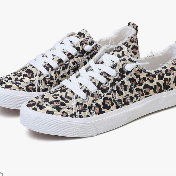 Shoes - Obtaom leopard print tennis shoes casual blow fish similar size 11